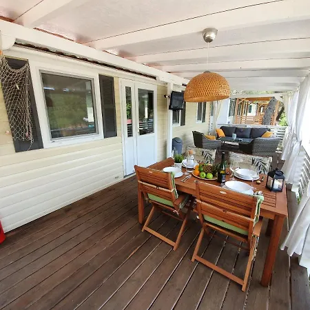Mobile Blue Class B4 Camping